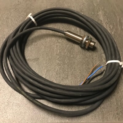 Balluff BES M12MI-PSC20B-BP05 BESM12MIPSC20BBP05 Induktiver Sensor NEU 