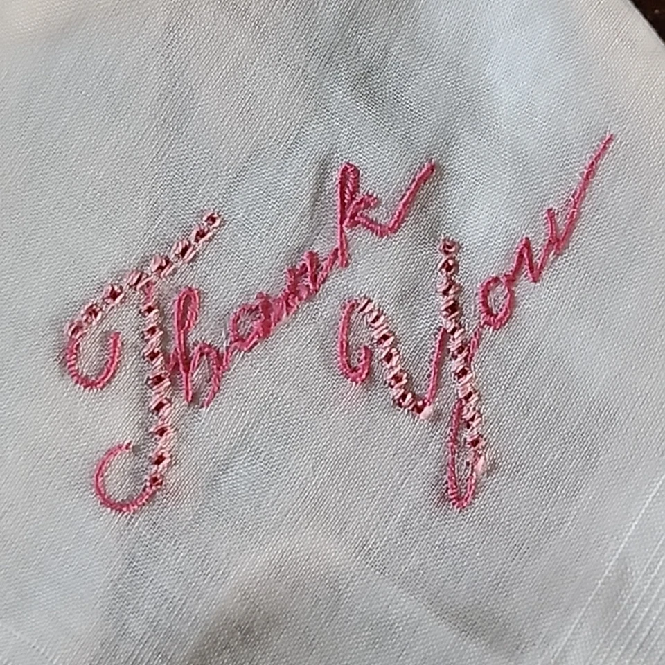NUEVO Pañuelo DESCO Vintage “Thank You” Rosa Bordado Foto 4 de 4