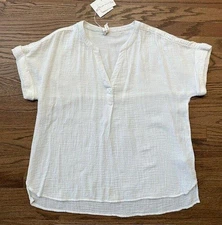 NWT Boutique BeachLunchLounge Women's V-Neck Crinkle Gauze White Shirt Top Large