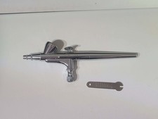 Iwata Air Brush HP-B with nozzle wrench USED