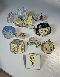Lot of Melanie Martinez pins, all old most discontinued. Lot of 12