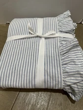Pottery Barn Teen Ruffle Stripe   Duvet Cover full queen Blue