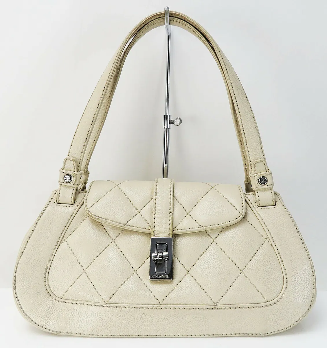 Authentic CHANEL Beige Caviar Leather CC Hand Shoulder Bag Purse #43806
