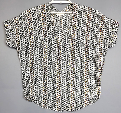 Lush Geometric Top Womens M Black White Oversized V-Neck Cuffed Short Sleeves