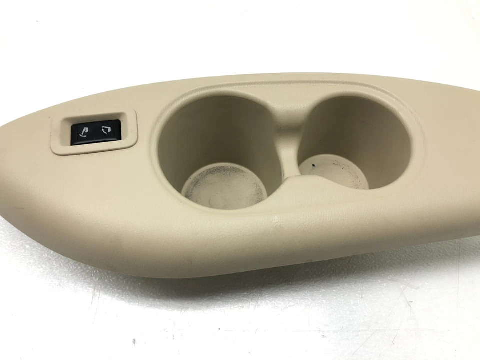 Infiniti QX56 QX80 2011-2017 paso derecho trasero tercera fila cuarto portavasos fabricante de equipos originales. Foto 4 de 4