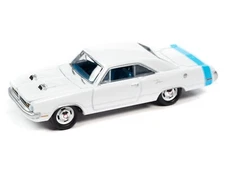 Johnny Lightning 1:64 Diecast Car '70 Dodge Dart Swinger 340  JLMC027A