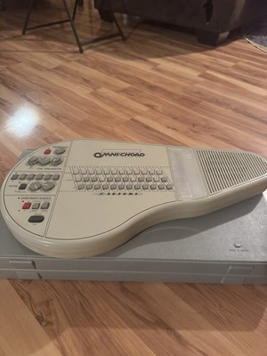 Suzuki Omnichord OM-84 44-Key Electronic Keyboard, Speaker, Beige, Case