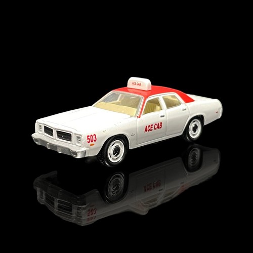 1977 Dodge Monaco Ace Taxi Cab 1/64 Premium Diecast Car w/ RR's
