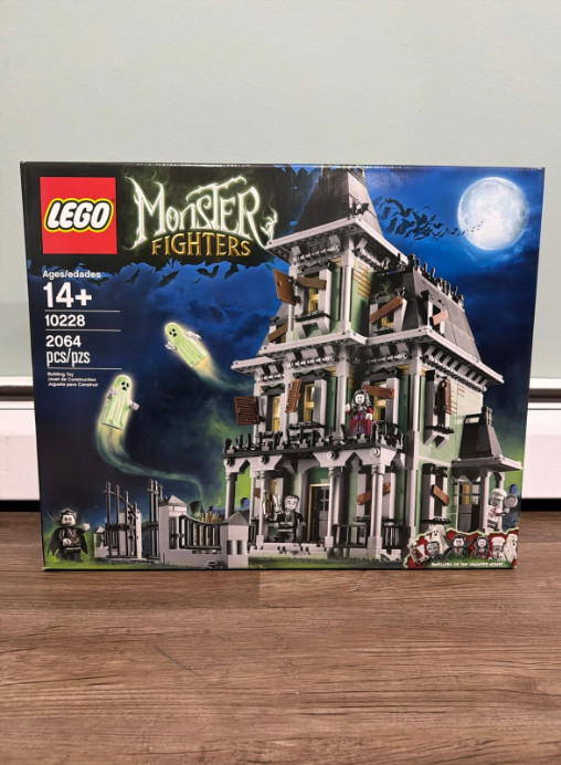 Lego 10228 Monster Fighters Haunted House - "Read Description"