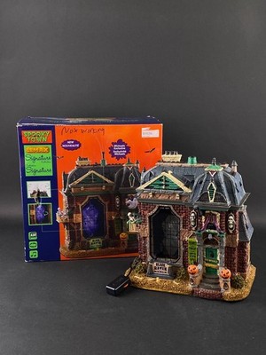 Lemax Halloween Spooky Town Black Raven Manor 05605 with Box No Power Supply