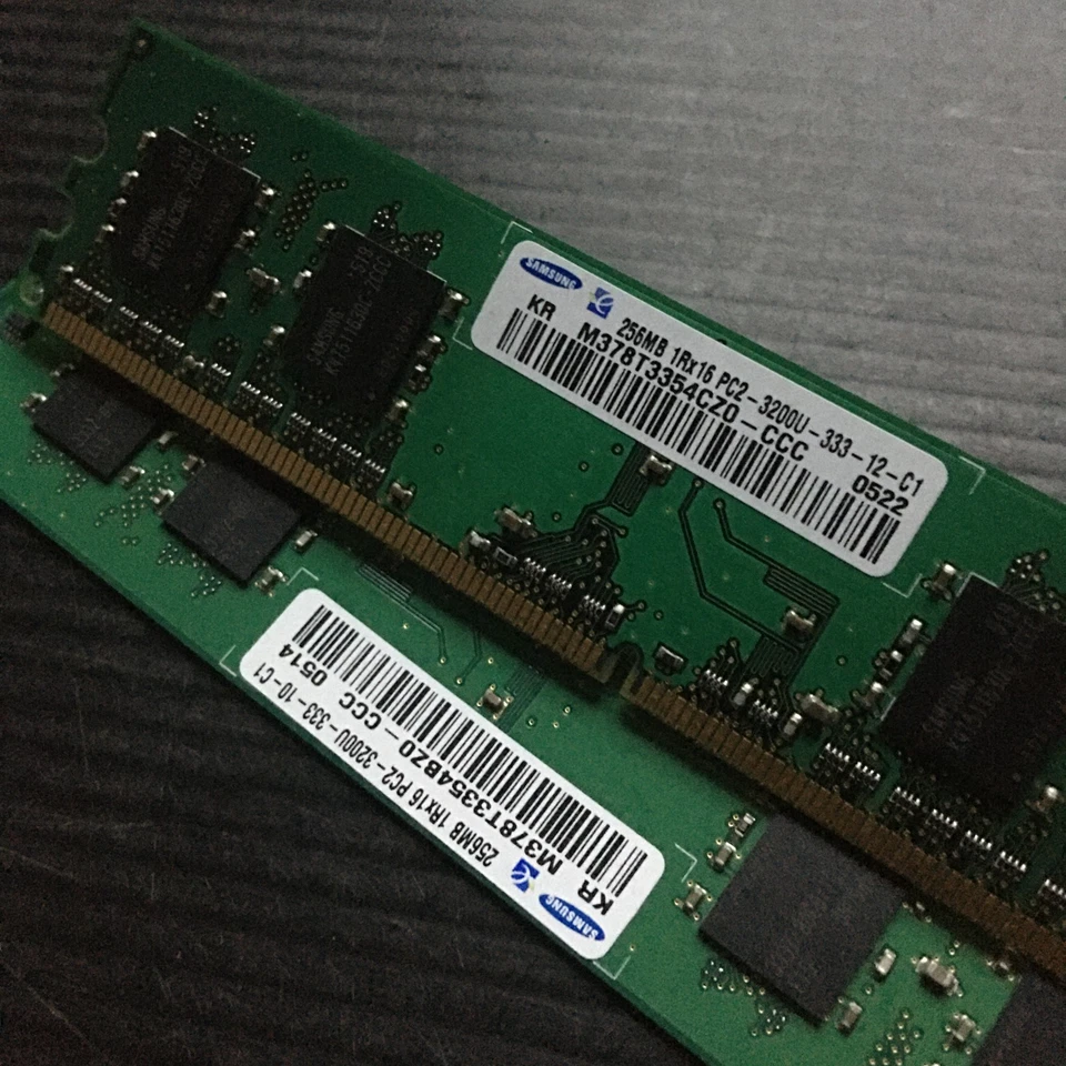 Pair of Samsung 256MB PC2-3200U-333-12-C1 Desktop DDR2 RAM - Image 3 of 3