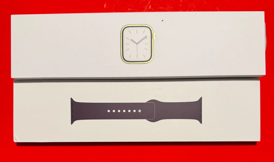 Apple A2477 Gold Stainless Steel 45mm Watch with Dark Cherry Band Cellular WiFi - Image 3 of 4