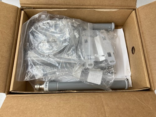 New Open Box Cisco Outdoor Access Point AIR-AP1562E-E-K9 - Photo 3/5