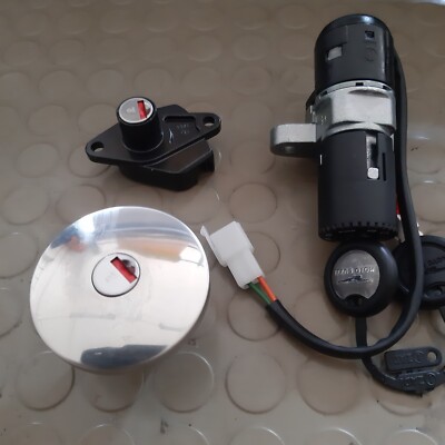 MOTO GUZZI NEVADA 2004 - 2013 SCHLOSSSATZ GU32736860 GU32736861