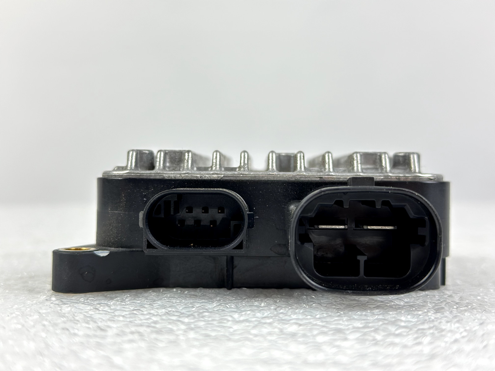 McLaren 570S Fuel Pump Control Module ECU 13K0109CP OEM