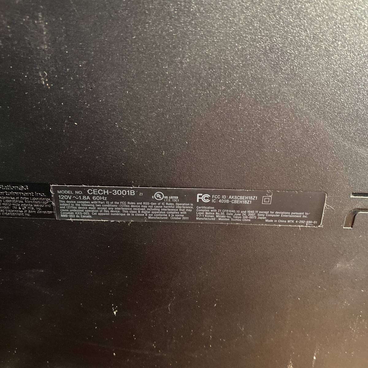 Sony PlayStation 3 PS3 Slim 320GB Console & Dual Shock 3