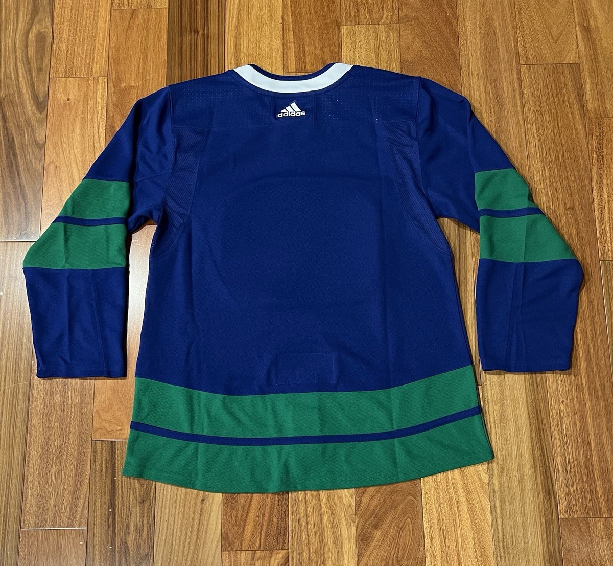 ADIDAS NHL Vancouver Canucks Authentic Third Jersey size 52 Home L