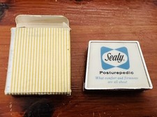 CINTA MEDIDA POSTUREPÉDICA SEALY HECHA EN EE. UU. LOGOTIPO azul y negro desdén 8 pies con caja