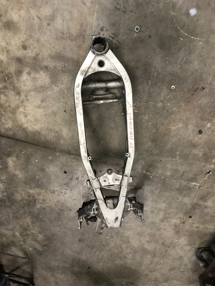 00 Cagiva Gran Canyon 900 Ducati frame chassis Foto 2 de 4