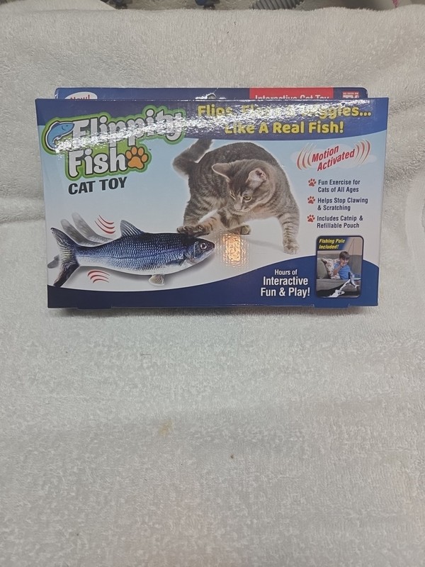 Flippity Fish-Motion Activated- Rechargeable Cat Toy w/Catnip & Fishing Pole Inc