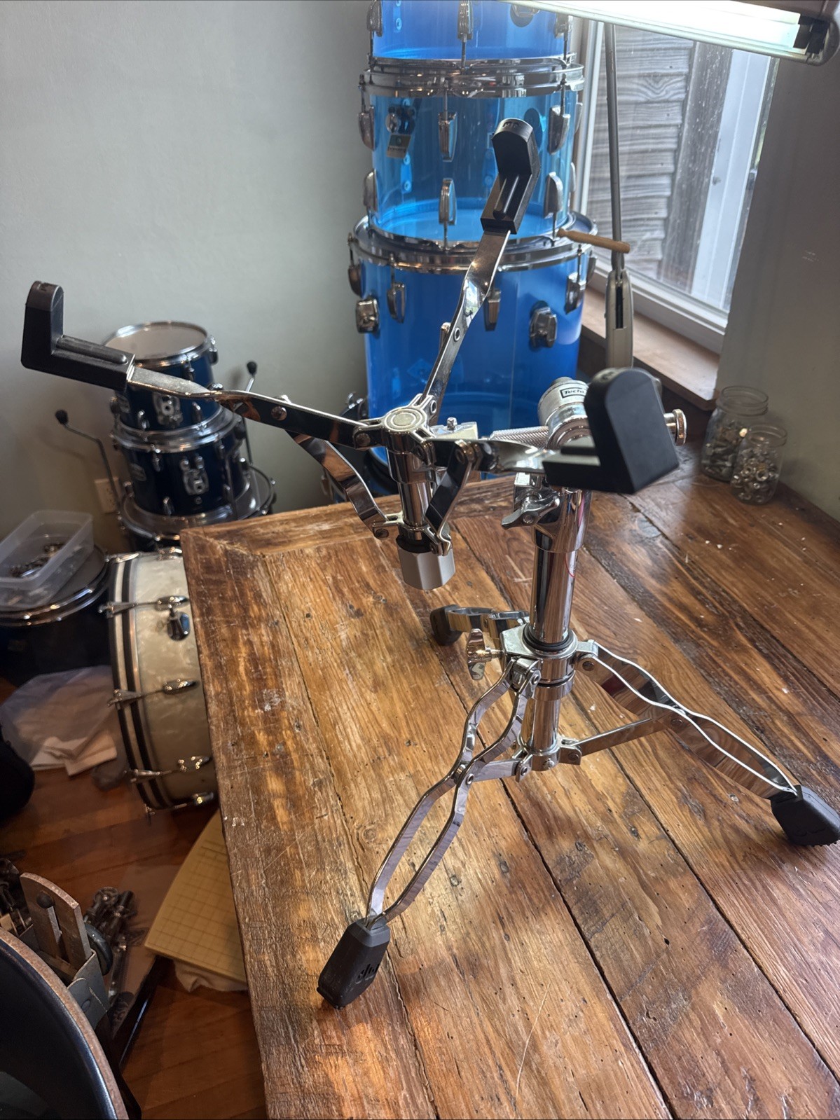 DW 9300 Snare Drum Stand. DWCP9300. Excellent Condition.