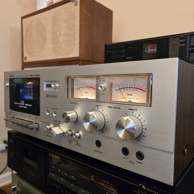 Akai GXC-725D Cassette Deck. NEAR MINT. Fully Serviced. Works
