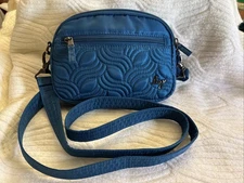 LUG Super Coupe Convertible Quilted Crossbody/Belt Bag RFID Pouch Ocean Blue