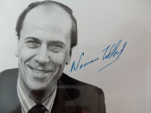 NORMAN TEBBIT - POLITICIAN - AUTOGRAPHED PHOTO - 1984 - Picture 2 of 3