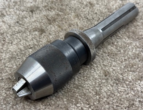 ALBRECHT KEYLESS DRILL CHUCK - 3/4" SHANK - 1/32" to 1/2" + R8 COLLET