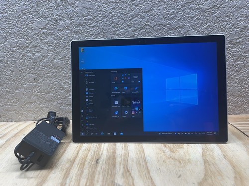 Microsoft Surface Pro 4 1724 Core i5-6300u 2.40GHz 8GB  256GB SSD WIN10 - Picture 1 of 5