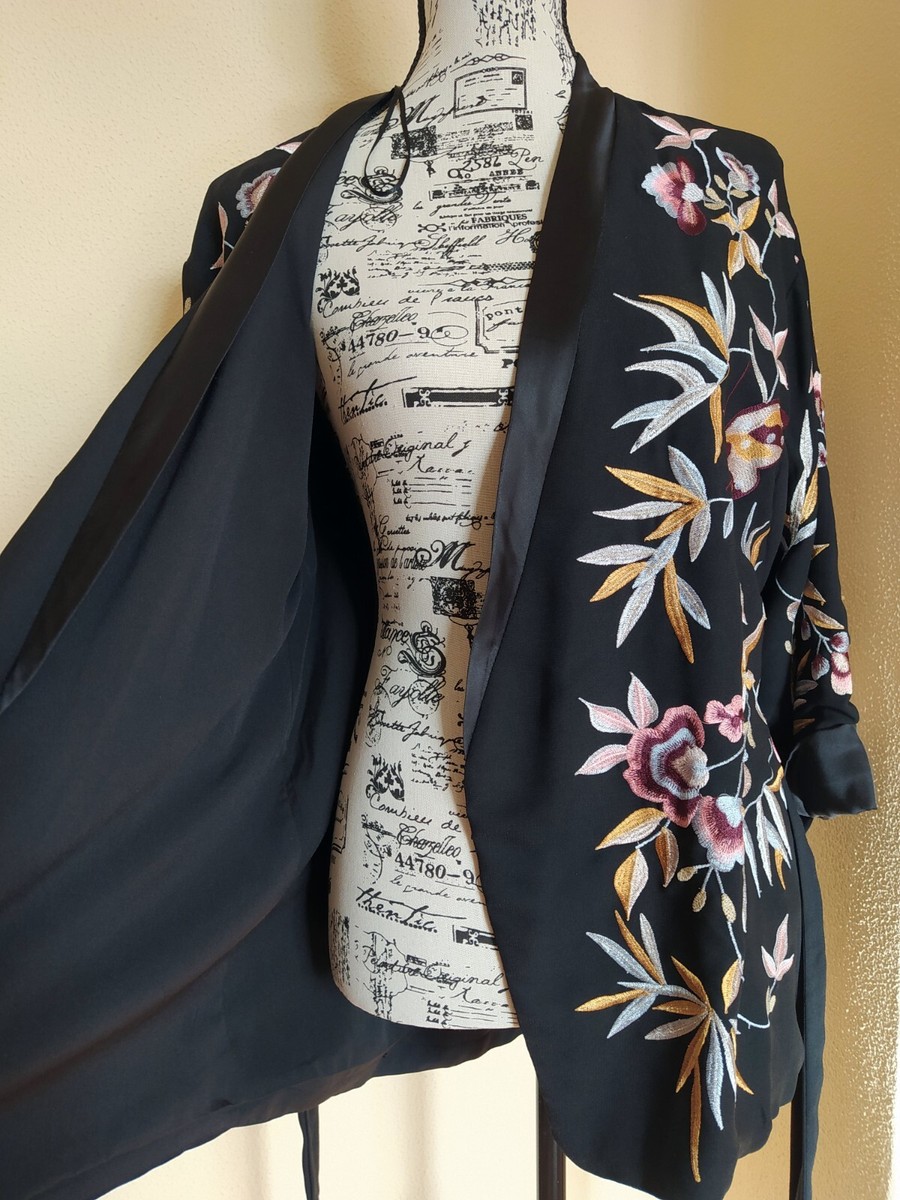 新品未使用ZARA 着物スタイルジャケット ZARA Black Floral Oriental Embroidered Belted Kimono Jacket