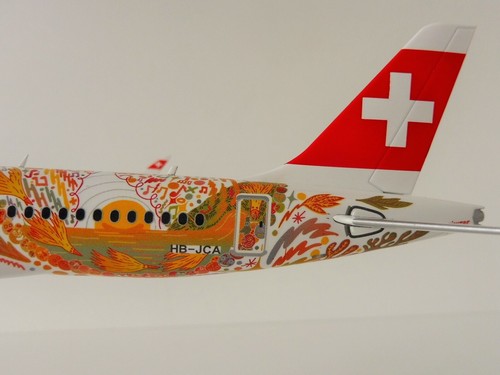 AIRBUS A220-300 SWISS 1/200 Herpa 559935 CS300 Airlines FETE DE VIGNERONS HB-JCA - Picture 12 of 12