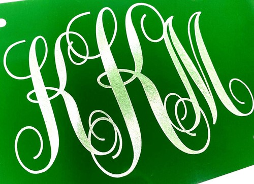 Custom Personalized Celtic Frame Monogram Diamond Etched License Plate Car Tag - 第 20/31 張圖片