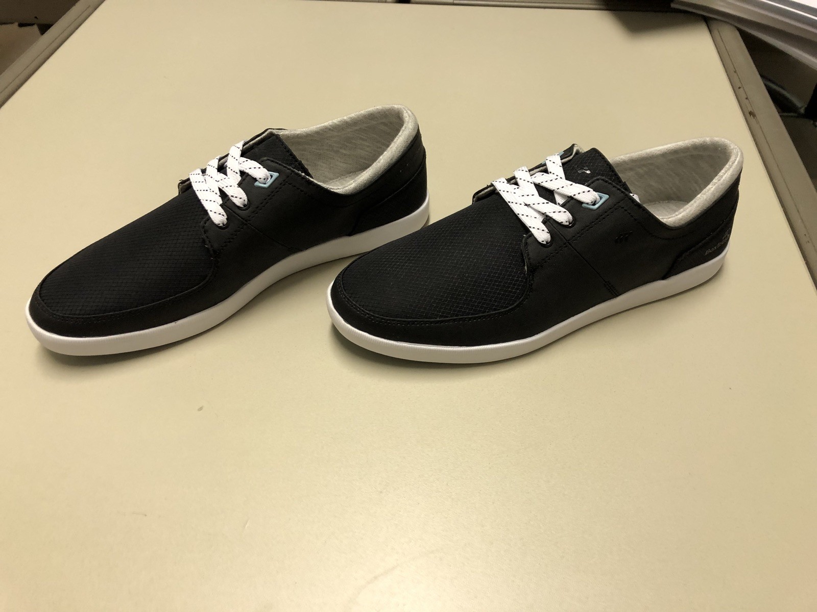 Boxfresh Herren Sneaker Schuhe schwarz 44 Neu OVP Boxfresh Herren Sneaker Schuhe schwarz 44 Neu OVP