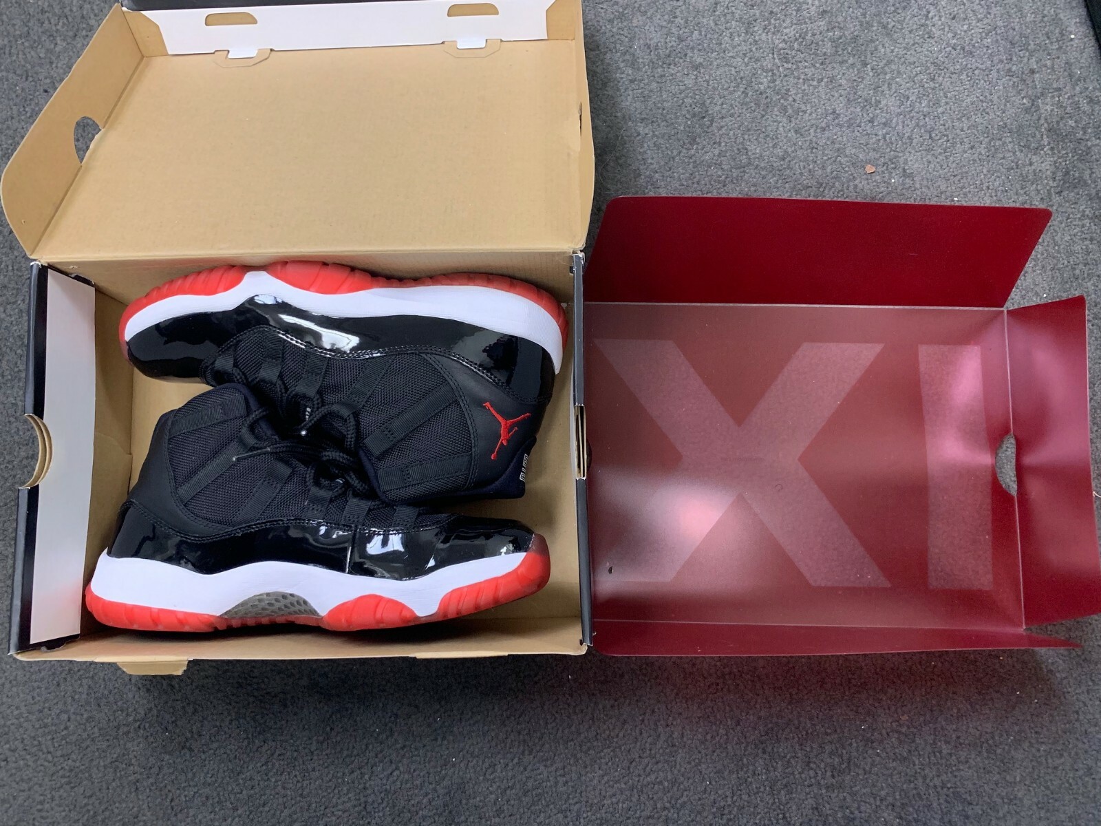 Nike Air Jordan Jordan Jordan 11 Retro Playoff 2012 Men's Size 8 Black University Red 34692c Nike Air Jordan Jordan Jordan 11 Retro Playoff 2012 Men's Size 8 Black University Red 34692c