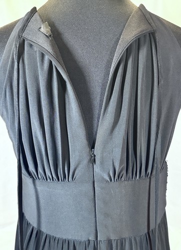 R&M Richard’s Sleeveless Long Halter Gown With Beaded Waist Sz 10 - Picture 7 of 9