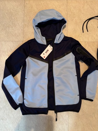 Boy's R&E Apparel 2- Piece Sweatsuit Joggers&Zip Up Hoodie Size XS (5/6 ) - Picture 2 of 11