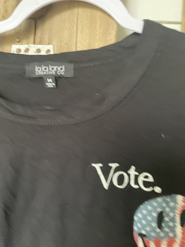LaLaLand Creative NEW M Medium Vote Smiley Face Crop Top Black Shirt Tee Women - Picture 3 of 4
