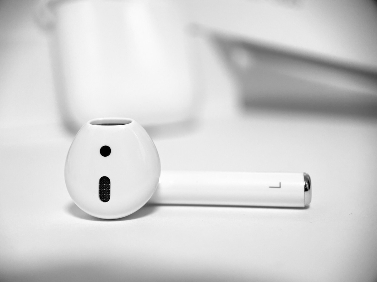 Apple AirPods 2nd Generation - Replacement Left Side Only - A2031 - Grade C+
