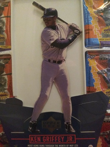 Ken Griffey Jr. Super Star Commemorative Set-Upper Deck - Picture 4 of 6