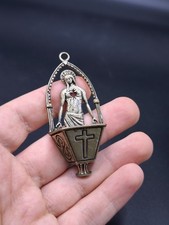 Ciondolo vintage Sacro Cuore di Gesù 2,75" medaglia arco carattere battesimal...
