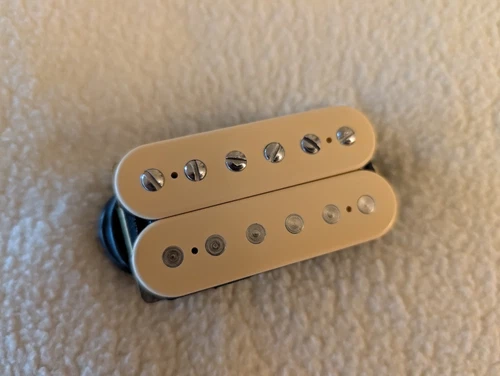 DiMarzio  Regular Spaced Air Classic Neck Double Creme Pickup Chrome Pole DP 190