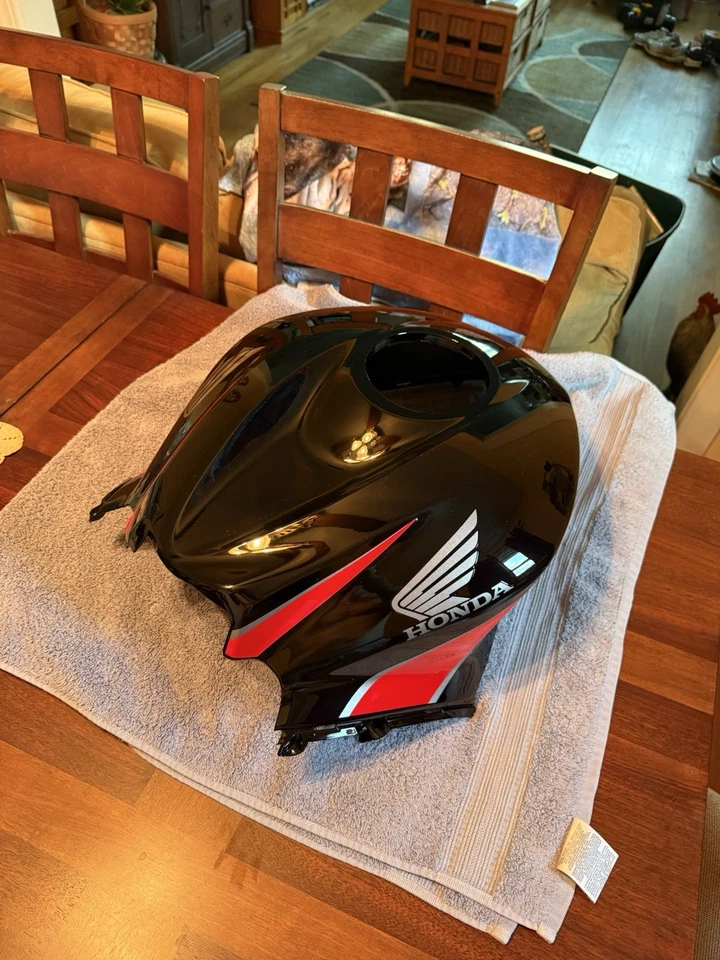 Honda CBR 600RR 2007-2012 OEM cubierta del tanque de combustible panel de carrocería de gasolina negro/rojo  Foto 4 de 4