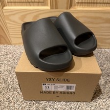 NEW Adidas Yeezy Slide Onyx Size 11
