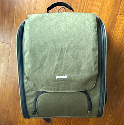 Pecute Backpack Pet Carrier Travel Bag for Dog/Cat Size S Mesh Sides