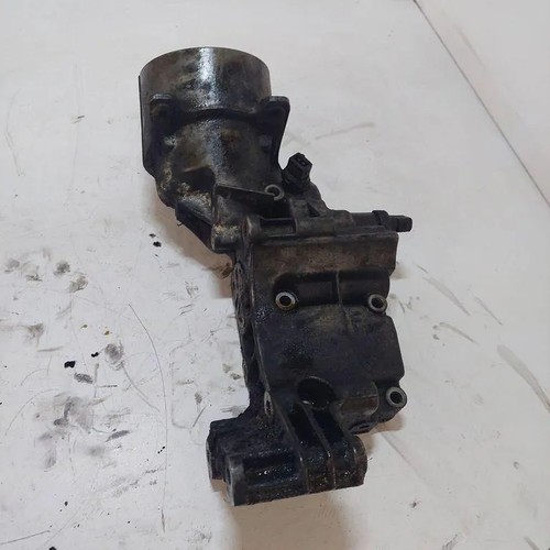 BMW 5 Touring E39 Ölfilterhalter 6750330620 2.50 Petrol 141kw 2001 34312178