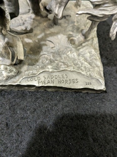 Vintage Polland Chillmark "Selle fredde cavalli medi" scultura arte peltro #168 - Foto 5 di 9