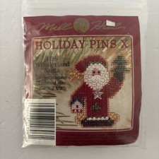 Mill Hill, Counted Glass Bead Kit, Holiday Pins X H96 Wonderland Santa
