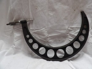 Brown & Sharpe 9-10" Outside Micrometer .001