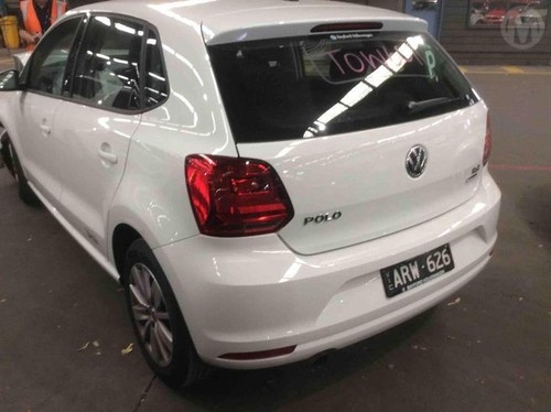 Genuine 2017 VW POLO 66TSI TRENDLINE 2014~on Instrument Cluster 2,318 km 6C0 920 - Picture 9 of 11